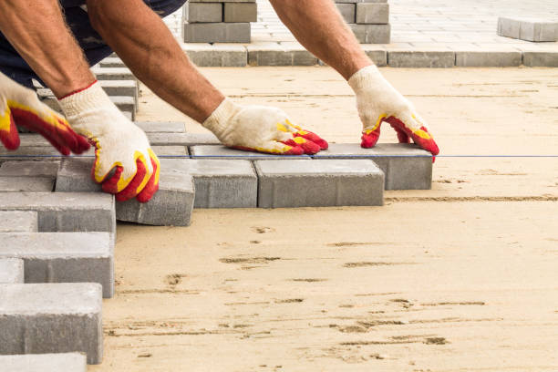 Best Driveway Paving Contractor  in Mundys Corner, PA